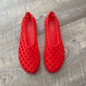 Nicole Miller red jelly flats